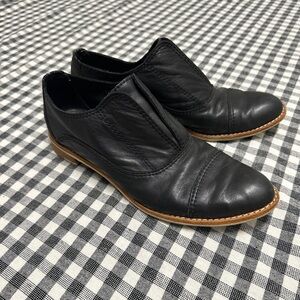 All Black Brand Women’s Leather Loafers 8.5